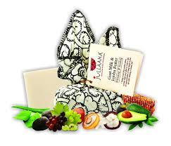 Jullaaha Goat Milk Jojoba Butter Soap